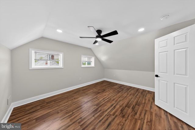 1504 OLD FARM RD, Wilmington, DE 19805