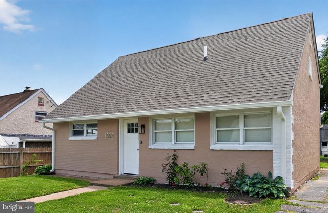 1504 OLD FARM RD, Wilmington, DE 19805