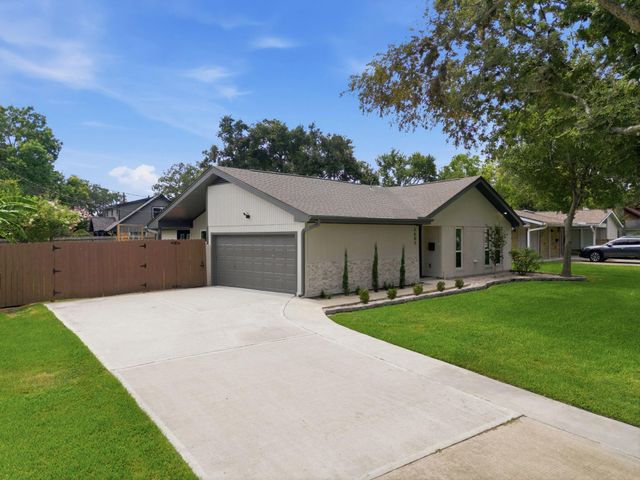 2603 Baycrest Drive, Houston, TX 77058