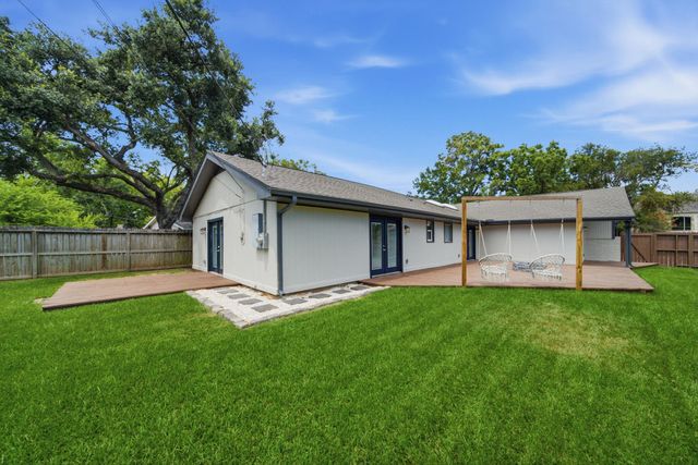 2603 Baycrest Drive, Houston, TX 77058