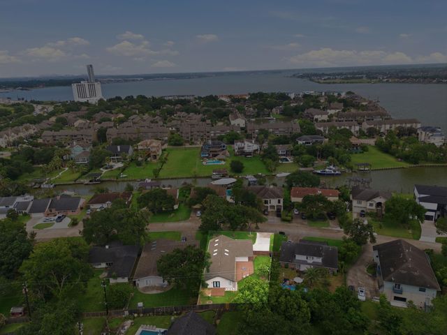 2603 Baycrest Drive, Houston, TX 77058