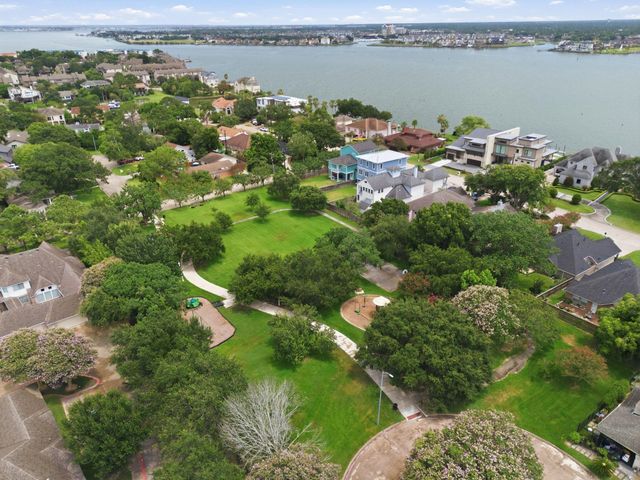 2603 Baycrest Drive, Houston, TX 77058