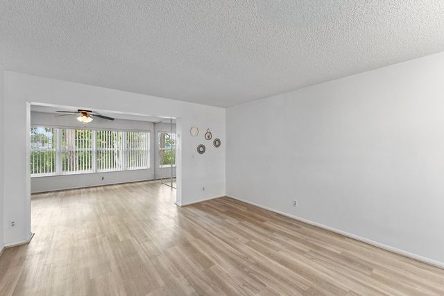 2638 GATELY Drive E 125, West Palm Beach, FL 33415