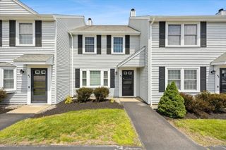 728 Auburn St H3, Whitman, MA 02382