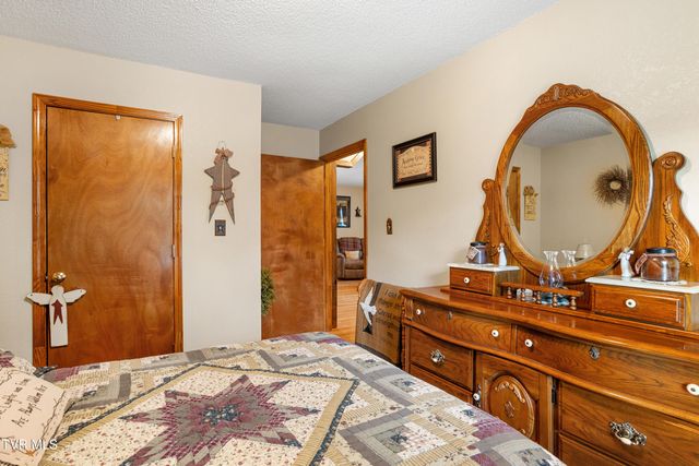 293 Denton Valley Road, Bristol, TN 37620