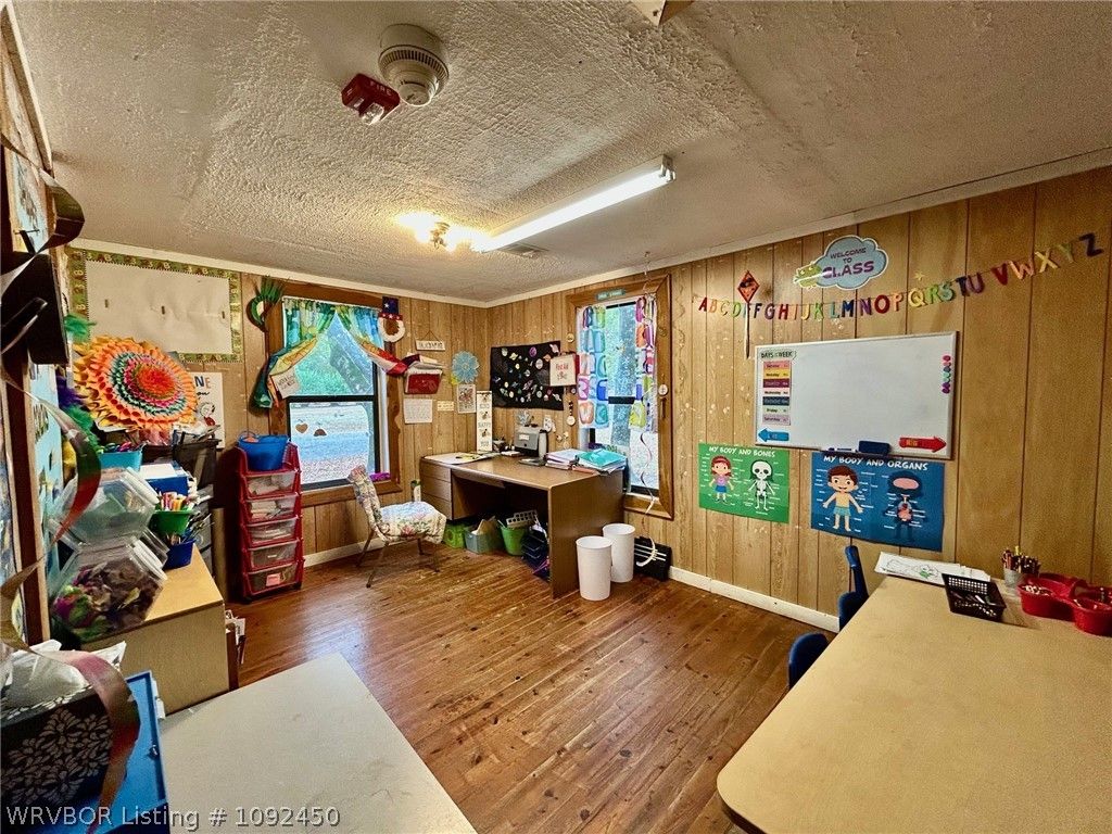 19034 Maple Street 19034 Maple Street