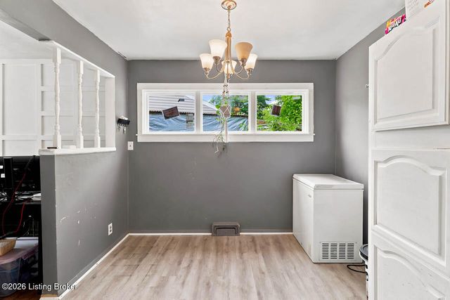 4807 Redwing Way, Louisville, KY 40213