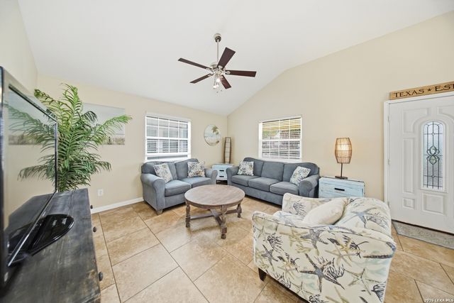 415 SPENCERS LNDG, Port Aransas, TX 78373
