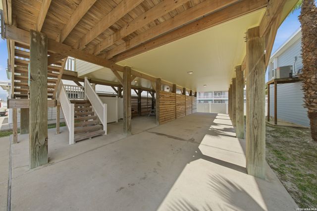 415 SPENCERS LNDG, Port Aransas, TX 78373