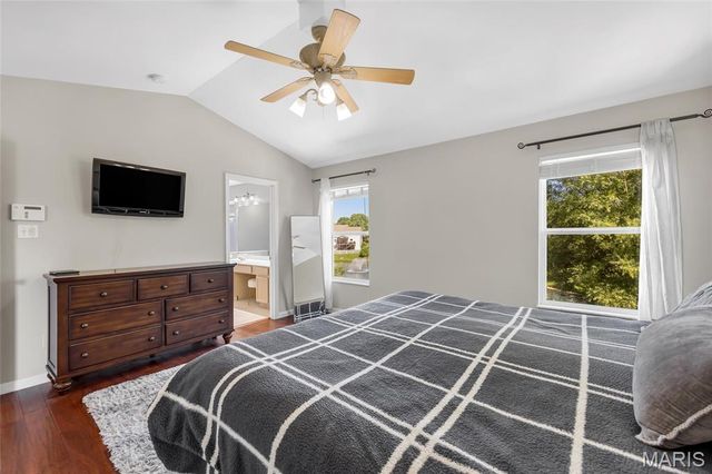 16870 Hickory Crest Drive, Wildwood, MO 63011