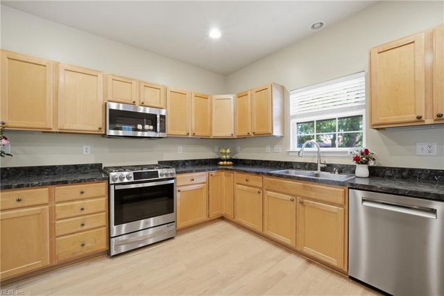 2108 Wake Forest ST, Virginia Beach, VA 23451