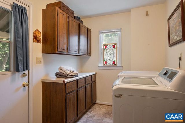 1754 HEARTHGLOW LN, Charlottesville, VA 22901
