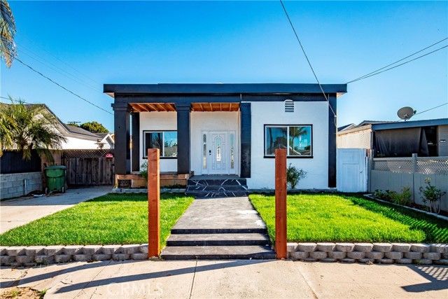 1262 N Lagoon, Wilmington (los Angeles), CA 90744