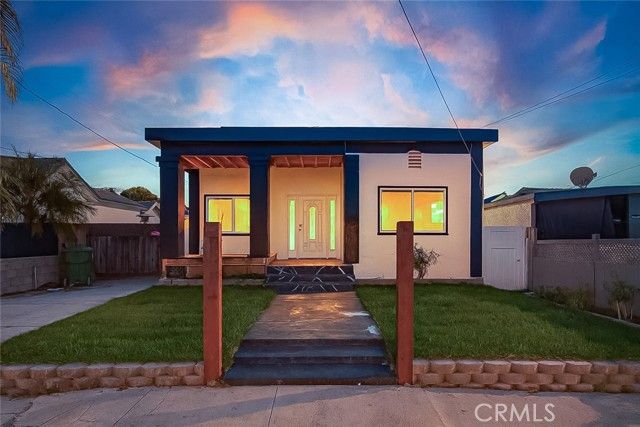 1262 N Lagoon, Wilmington (los Angeles), CA 90744