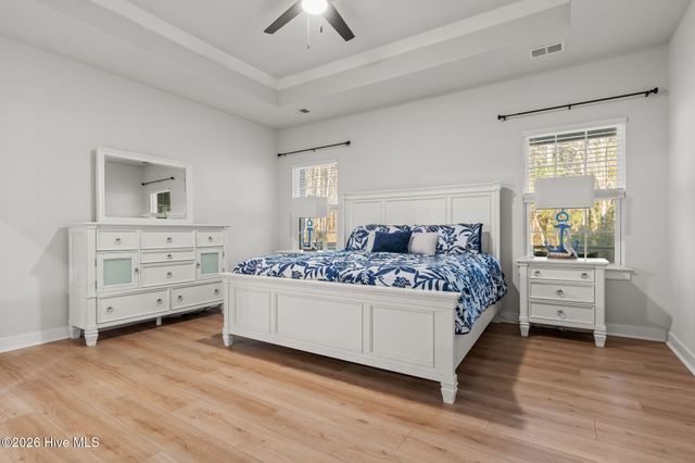 1222 Middle Crest Drive NE, Bolivia, NC 28422