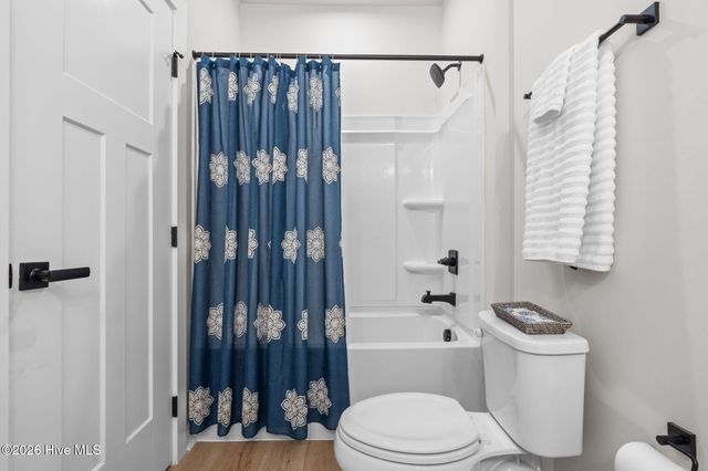 1222 Middle Crest Drive NE, Bolivia, NC 28422