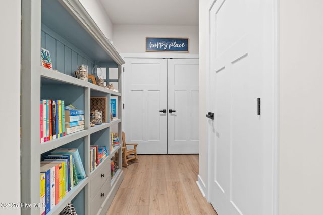 1222 Middle Crest Drive NE, Bolivia, NC 28422