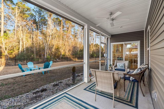 1222 Middle Crest Drive NE, Bolivia, NC 28422