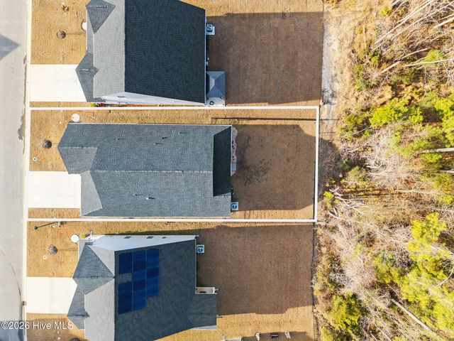 1222 Middle Crest Drive NE, Bolivia, NC 28422