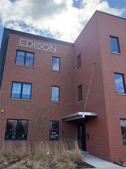 450 SW 7th Street 305, Des Moines, IA 50309