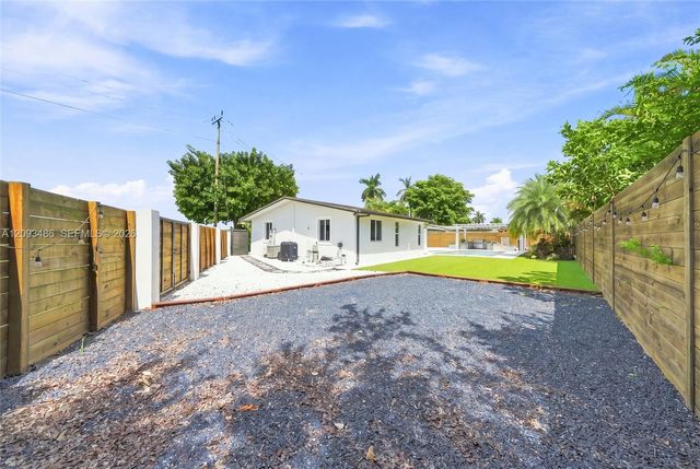 8031 SW 97th Avenue, Miami, FL 33173