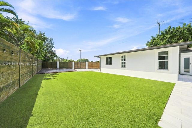 8031 SW 97th Avenue, Miami, FL 33173