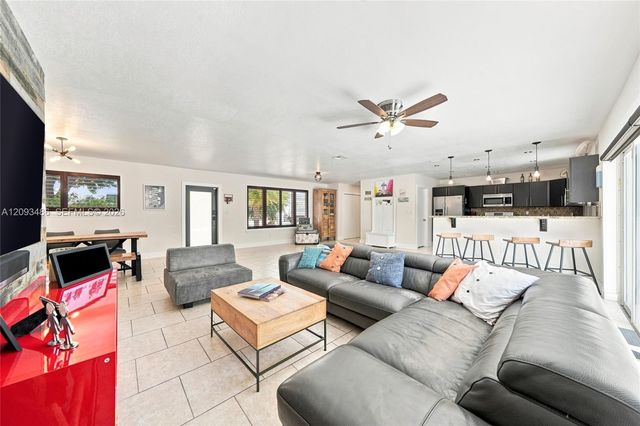 8031 SW 97th Avenue, Miami, FL 33173