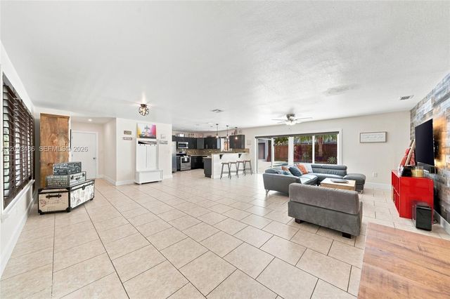 8031 SW 97th Avenue, Miami, FL 33173