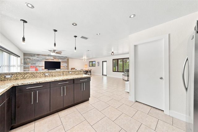 8031 SW 97th Avenue, Miami, FL 33173