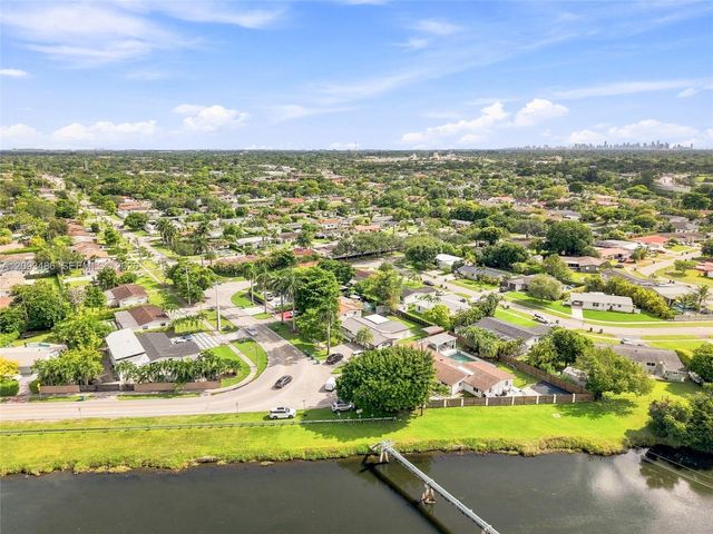 8031 SW 97th Avenue, Miami, FL 33173