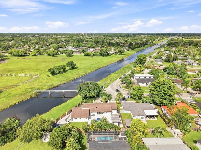 8031 SW 97th Avenue, Miami, FL 33173