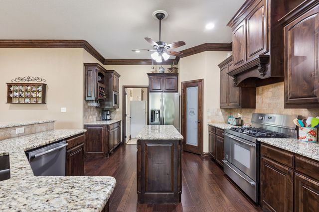 5707 Medinah Drive, Granbury, TX 76049