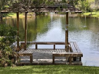 818 SW 9th Street Circle 203, Boca Raton, FL 33486