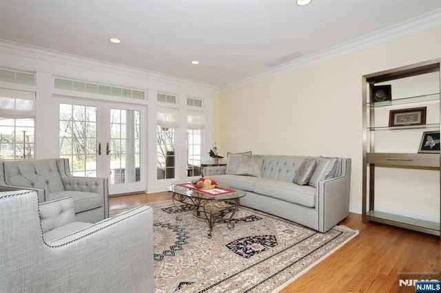 285 E Saddle River Road, Upper Saddle River, NJ 07458