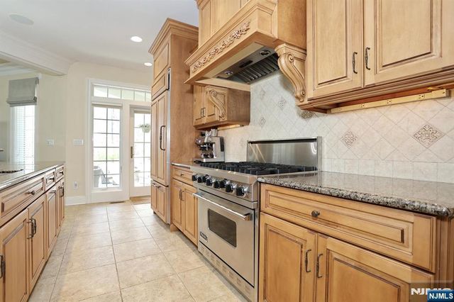 285 E Saddle River Road, Upper Saddle River, NJ 07458