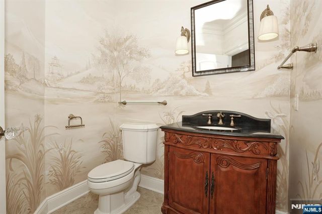 285 E Saddle River Road, Upper Saddle River, NJ 07458