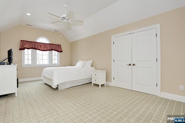 285 E Saddle River Road, Upper Saddle River, NJ 07458