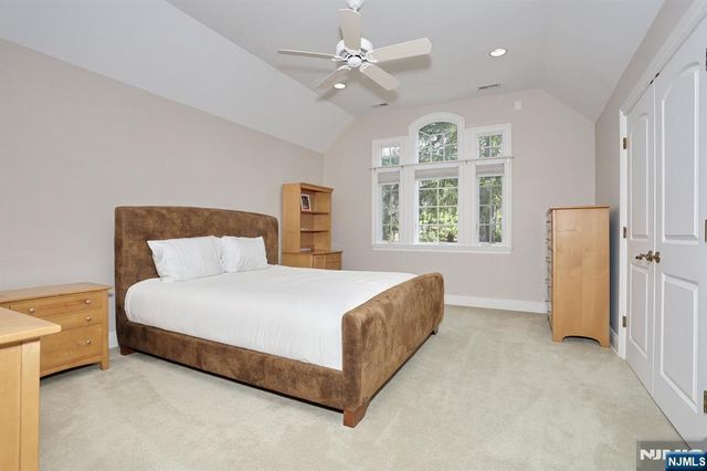 285 E Saddle River Road, Upper Saddle River, NJ 07458