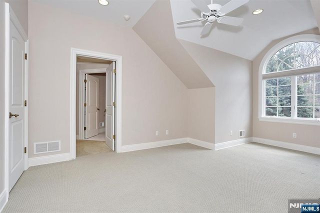 285 E Saddle River Road, Upper Saddle River, NJ 07458