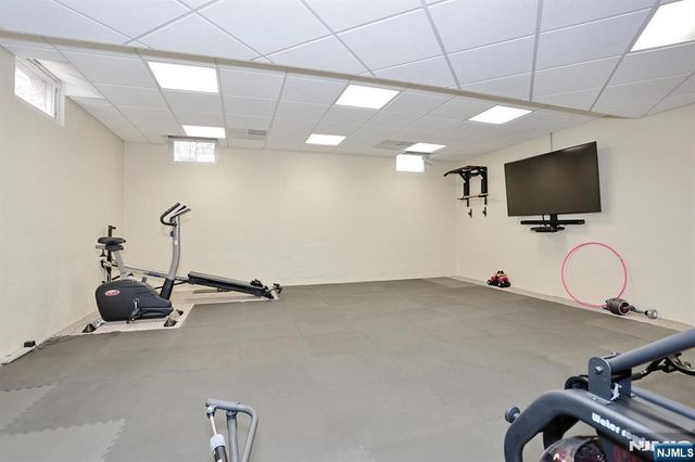 285 E Saddle River Road, Upper Saddle River, NJ 07458