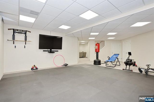 285 E Saddle River Road, Upper Saddle River, NJ 07458