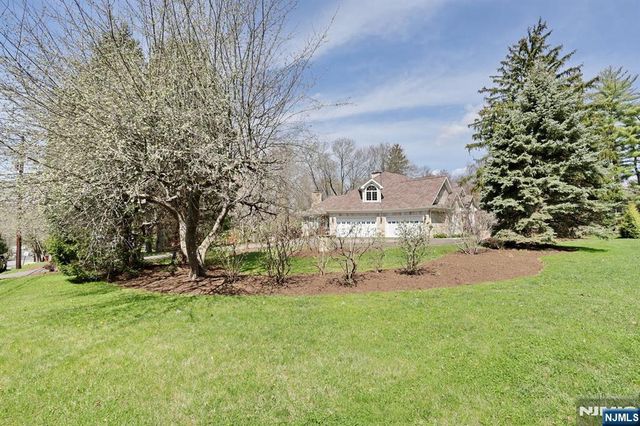 285 E Saddle River Road, Upper Saddle River, NJ 07458