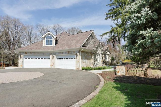 285 E Saddle River Road, Upper Saddle River, NJ 07458