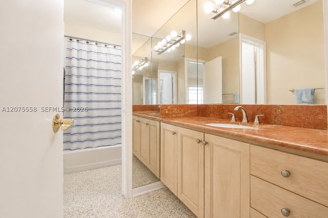 3115 Village Green Dr, Miami, FL 33175