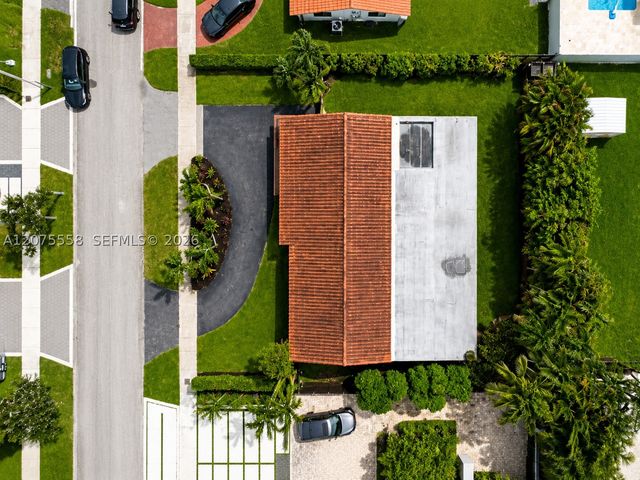 3115 Village Green Dr, Miami, FL 33175