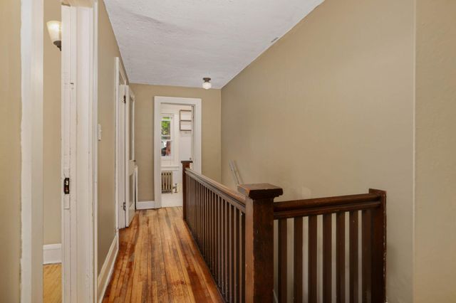 209 Cedar Lake Road N, Minneapolis, MN 55405