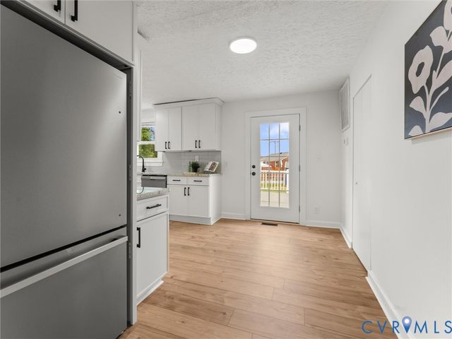 544 Roslyn Ave, Colonial Heights, VA 23834