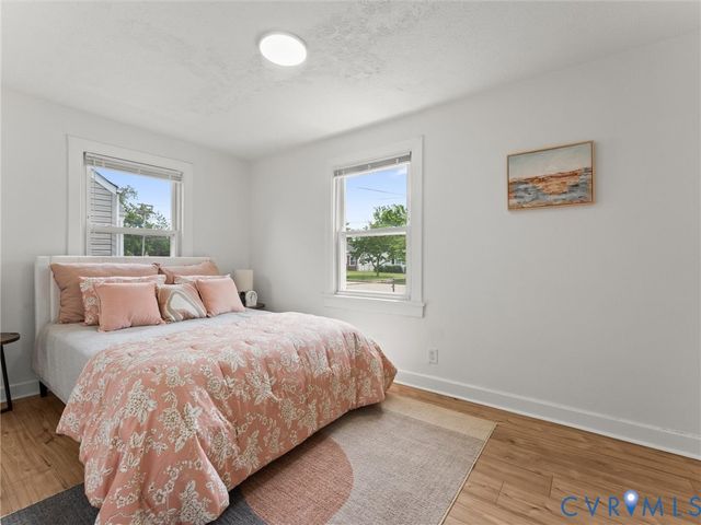 544 Roslyn Ave, Colonial Heights, VA 23834
