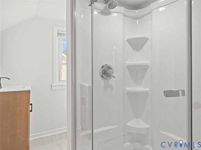 544 Roslyn Ave, Colonial Heights, VA 23834