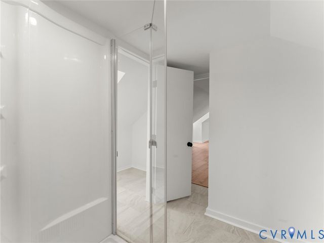 544 Roslyn Ave, Colonial Heights, VA 23834